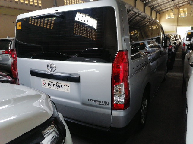 2021 Toyota Hiace Commuter Deluxe 2.8 Second Hand Car | p8p668